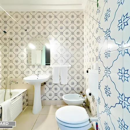 Squash Club Apart Otel