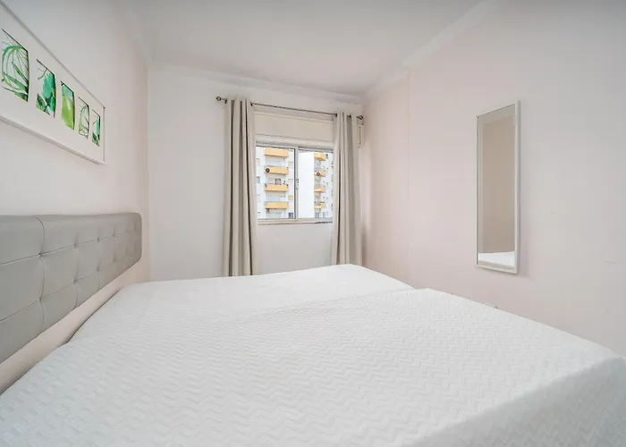 Squash Club Apart Otel 4*