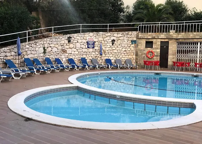 Squash Club Apart Otel