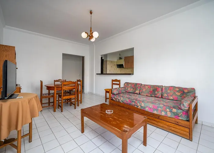 Squash Club Aparthotel 4*